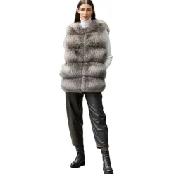 Jade Montenapoleone - Valery Fox Vest - Fur Coat - Luxury Exclusive Collection - Avvenice