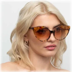 Linda Farrow - 871 C4 Cat Eye Sunglasses - Tortoiseshell - Linda Farrow Eyewear - Avvenice