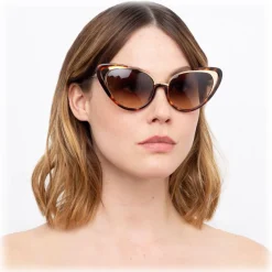 Linda Farrow - 736 C2 Cat Eye Sunglasses - Tortoise - Linda Farrow Eyewear - Avvenice