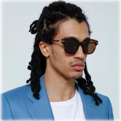 Linda Farrow - Atkins D-Frame Sunglasses in Clear - LF42C6SUN - Linda Farrow Eyewear - Avvenice