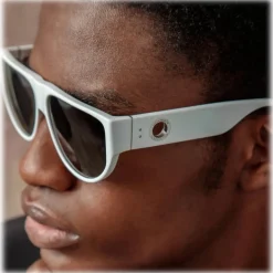 Linda Farrow - Men's Elodie Flat Top Sunglasses in White - LFL1302C4SUN - Linda Farrow Eyewear - Avvenice