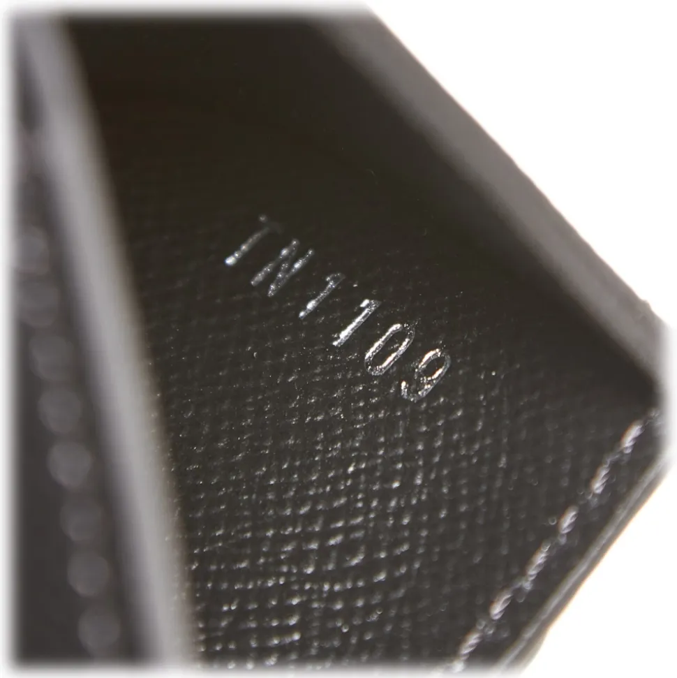 Louis Vuitton Vintage - Epi Twist Compact Wallet - Black - Leather and Epi Leather Wallet - Luxury High Quality - Avvenice