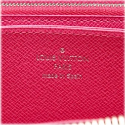 Louis Vuitton Vintage - Epi Zippy Wallet - Black - Leather and Epi Leather Wallet - Luxury High Quality - Avvenice