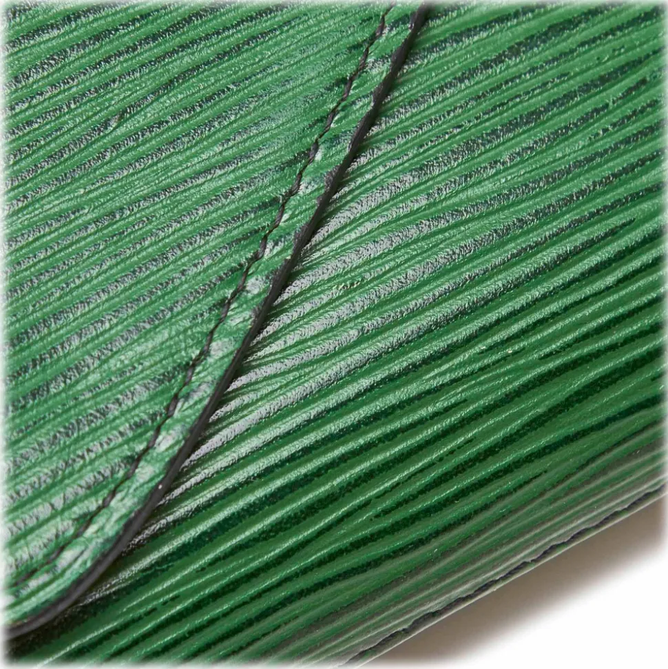 Louis Vuitton Vintage - Epi Art Deco Clutch Bag - Green - Leather and Epi Leather Handbag - Luxury High Quality - Avvenice