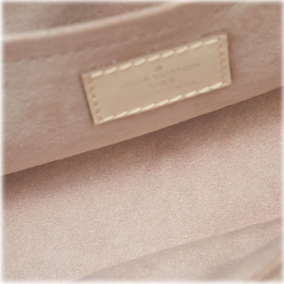 Louis Vuitton Vintage - Epi Pochette Montaigne Bag - White Ivory - Leather and Epi Leather Handbag - Luxury High Quality - Avvenice