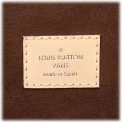 Louis Vuitton Vintage - Epi Cluny MM Bag - Beige - Leather and Epi Leather Handbag - Luxury High Quality - Avvenice