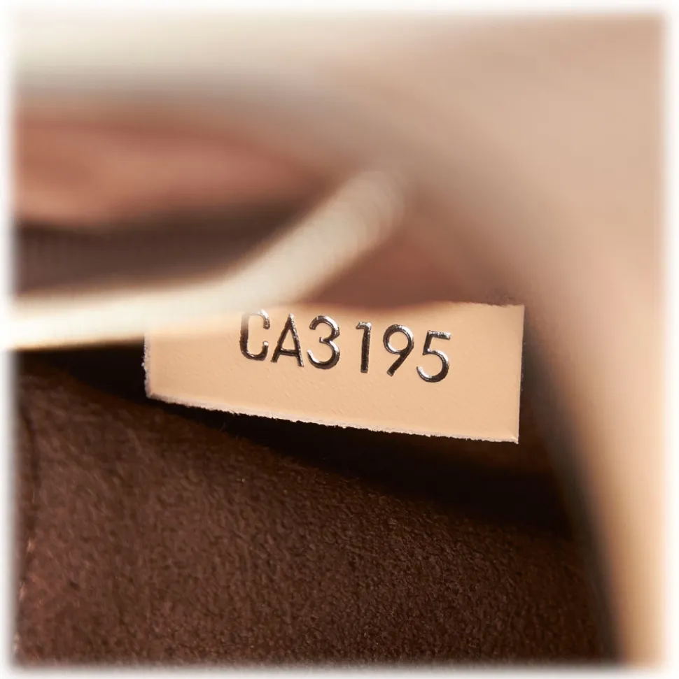 Louis Vuitton Vintage - Epi Cluny MM Bag - Beige - Leather and Epi Leather Handbag - Luxury High Quality - Avvenice