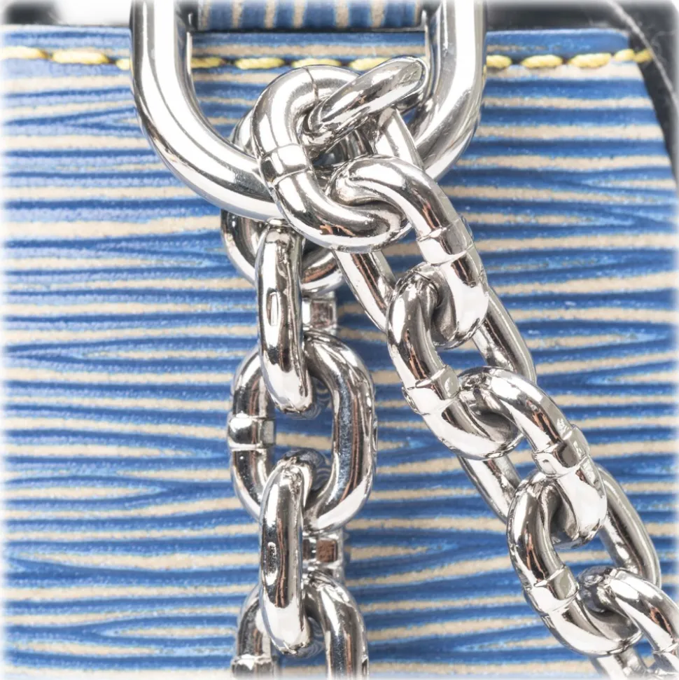 Louis Vuitton Vintage - Epi Twist MM Bag - Blue - Leather and Epi Leather Handbag - Luxury High Quality - Avvenice