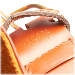 Louis Vuitton Vintage - Epi Sac Depaule Bag - Brown - Leather and Epi Leather Handbag - Luxury High Quality - Avvenice