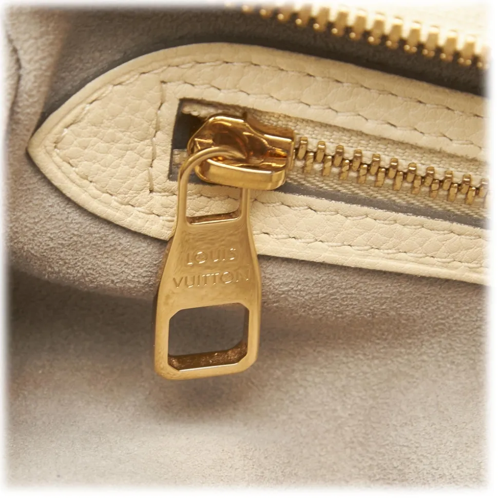 Louis Vuitton Vintage - Mahina Stellar PM - White - Leather Handbag - Luxury High Quality - Avvenice