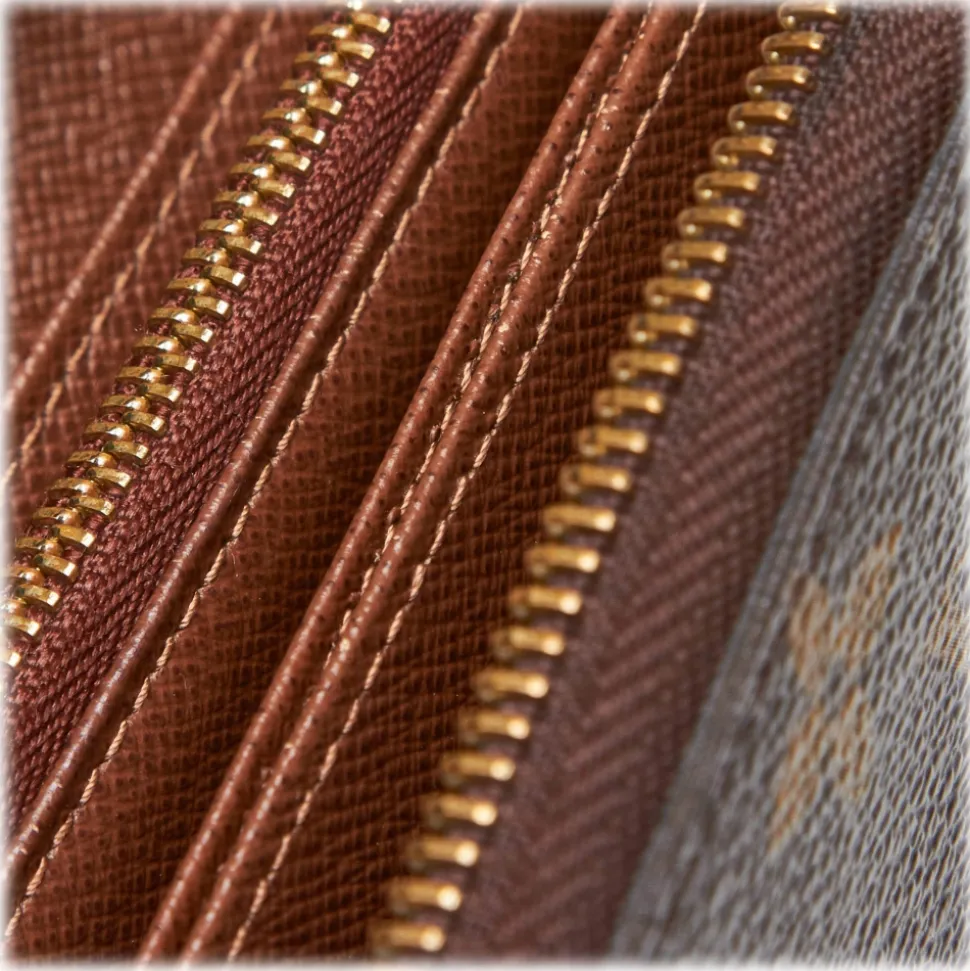 Louis Vuitton Vintage - Monogram Zippy Wallet - Brown - Monogram Canvas and Leather Wallet - Luxury High Quality - Avvenice
