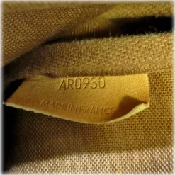 Louis Vuitton Vintage - Monogram Saumur 30 - Brown - Monogram Canvas and Vachetta Leather Crossbody Bag - Luxury High Quality - Avvenice