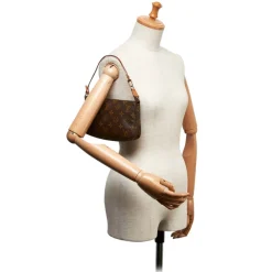 Louis Vuitton Vintage - Monogram Pochette Accessoires Bag - Brown - Leather Handbag - Luxury High Quality - Avvenice