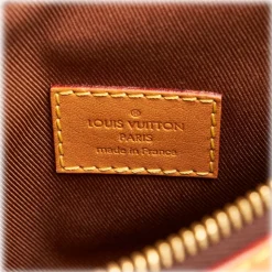 Louis Vuitton Vintage - Monogram Saumur Messenger PM - Brown - Leather Handbag - Luxury High Quality - Avvenice