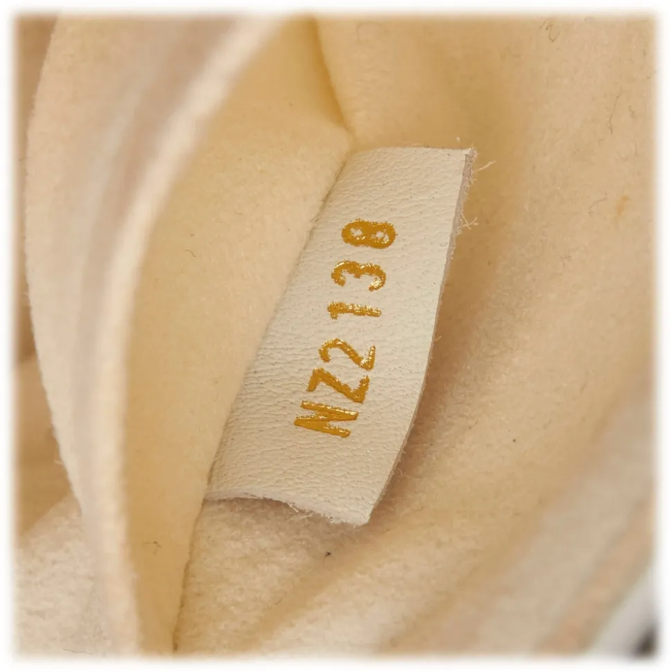 Louis Vuitton Vintage - New Wave Chain Bag MM - White - Leather and Metal Handbag - Luxury High Quality - Avvenice