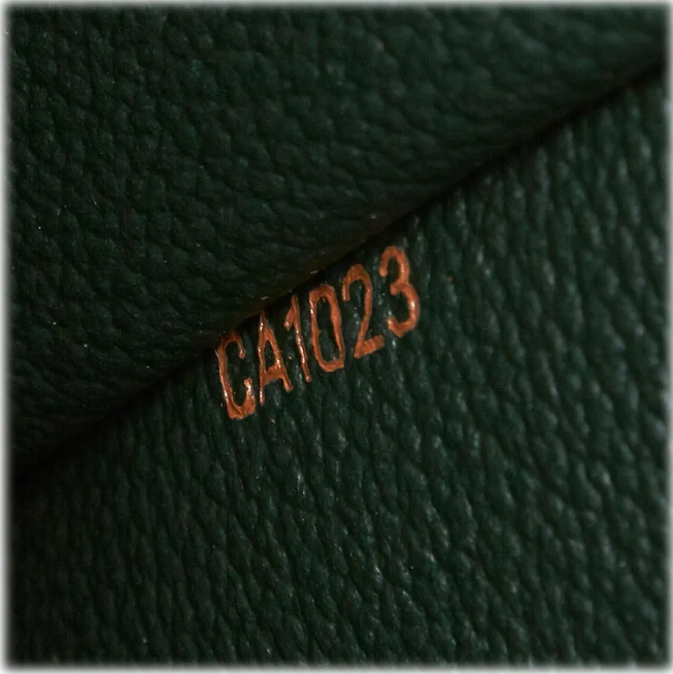 Louis Vuitton Vintage - Taiga Toiletry Pouch GM - Black - Taiga Leather and Leather Pouch - Luxury High Quality - Avvenice