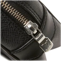 Louis Vuitton Vintage - Taiga Kaluga Clutch Bag - Black - Taiga Leather and Leather Handbag - Luxury High Quality - Avvenice