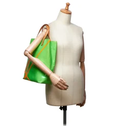 Louis Vuitton Vintage - Vernis Robert Wilson Reade MM Bag - Green - Leather Handbag - Luxury High Quality - Avvenice