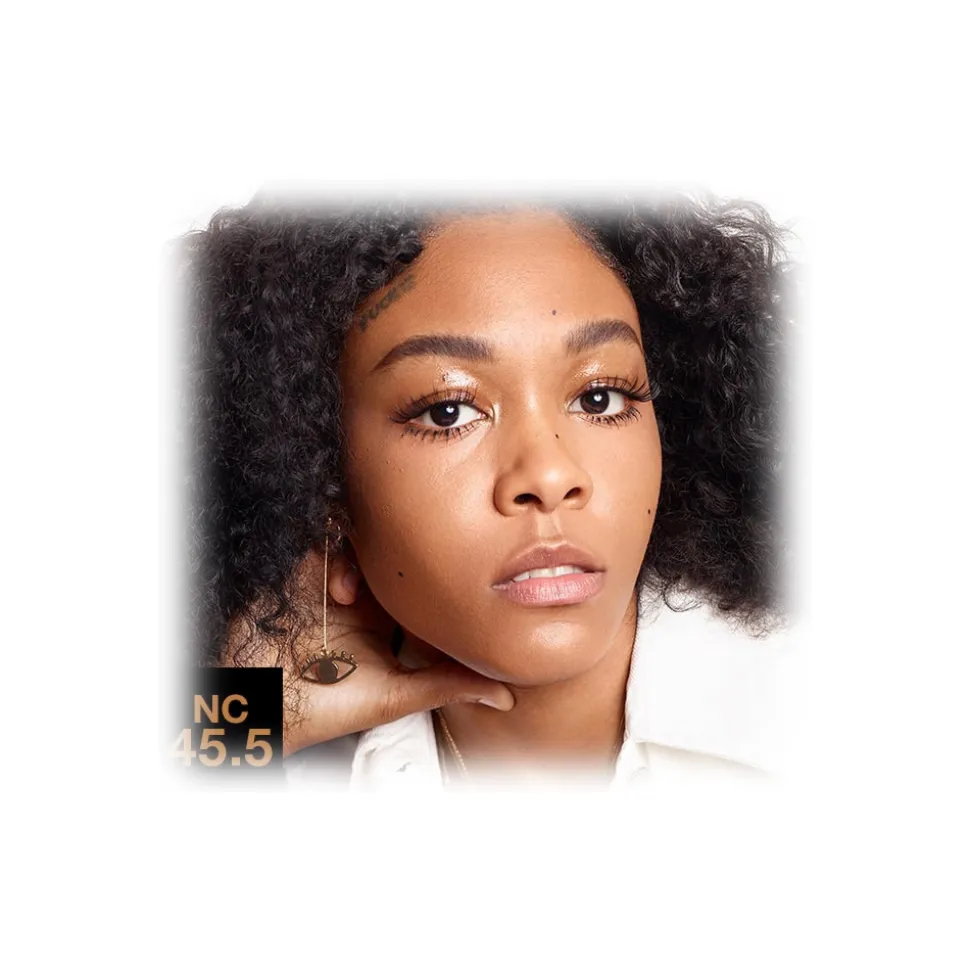 MAC Cosmetics - Studio Fix Fluid SPF 15 - Foundation - Luxury - Avvenice