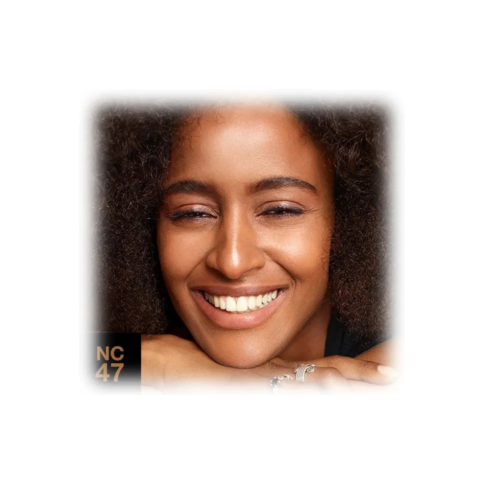 MAC Cosmetics - Studio Fix Fluid SPF 15 - Foundation - Luxury - Avvenice