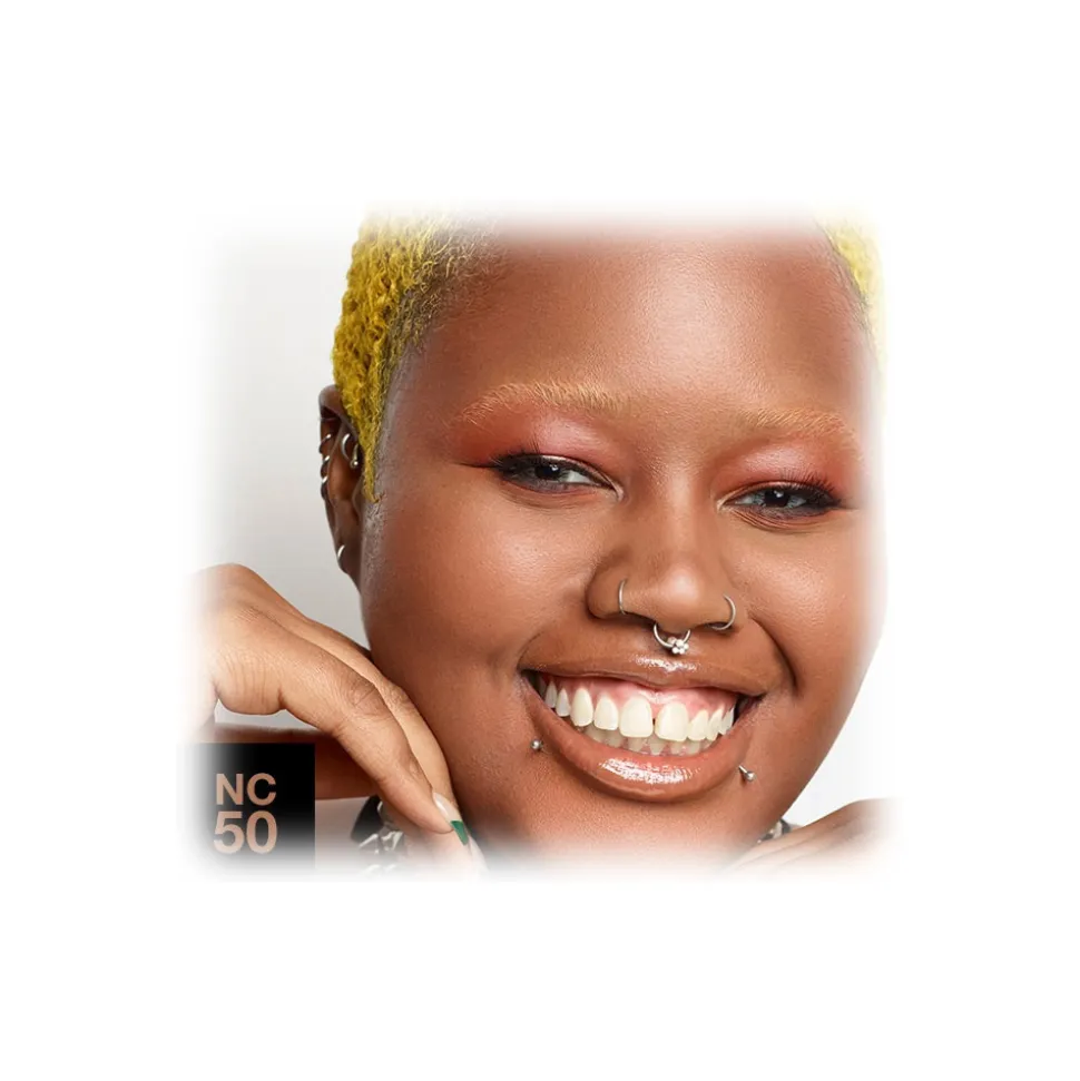 MAC Cosmetics - Studio Fix Fluid SPF 15 - Foundation - Luxury - Avvenice