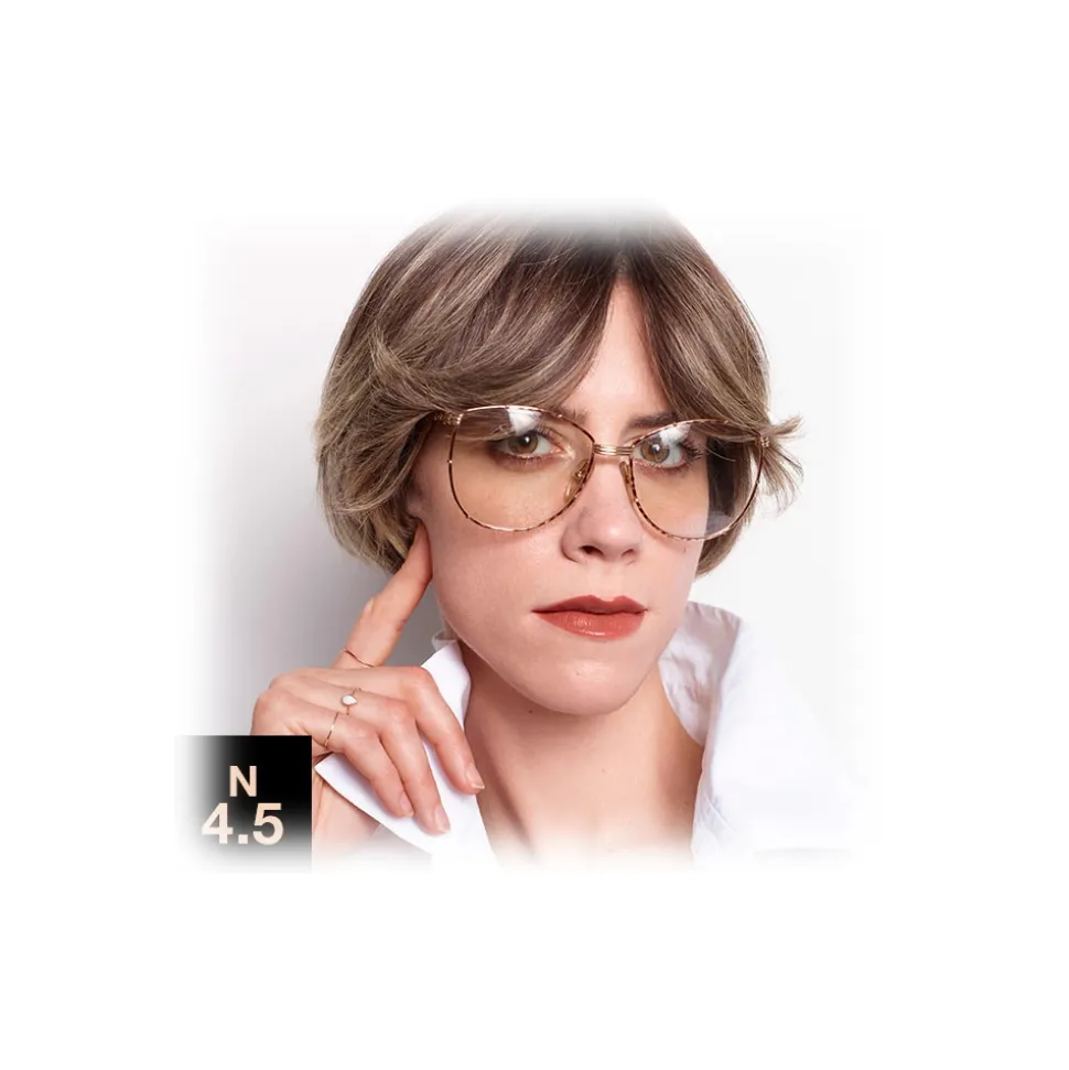 MAC Cosmetics - Studio Fix Fluid SPF 15 - Foundation - Luxury - Avvenice