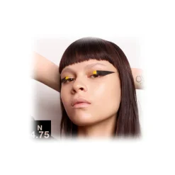 MAC Cosmetics - Studio Fix Fluid SPF 15 - Foundation - Luxury - Avvenice