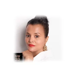 MAC Cosmetics - Studio Fix Fluid SPF 15 - Foundation - Luxury - Avvenice