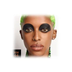 MAC Cosmetics - Studio Fix Fluid SPF 15 - Foundation - Luxury - Avvenice