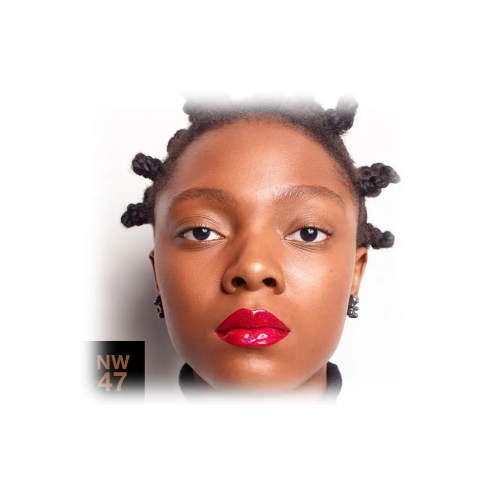 MAC Cosmetics - Studio Fix Fluid SPF 15 - Foundation - Luxury - Avvenice