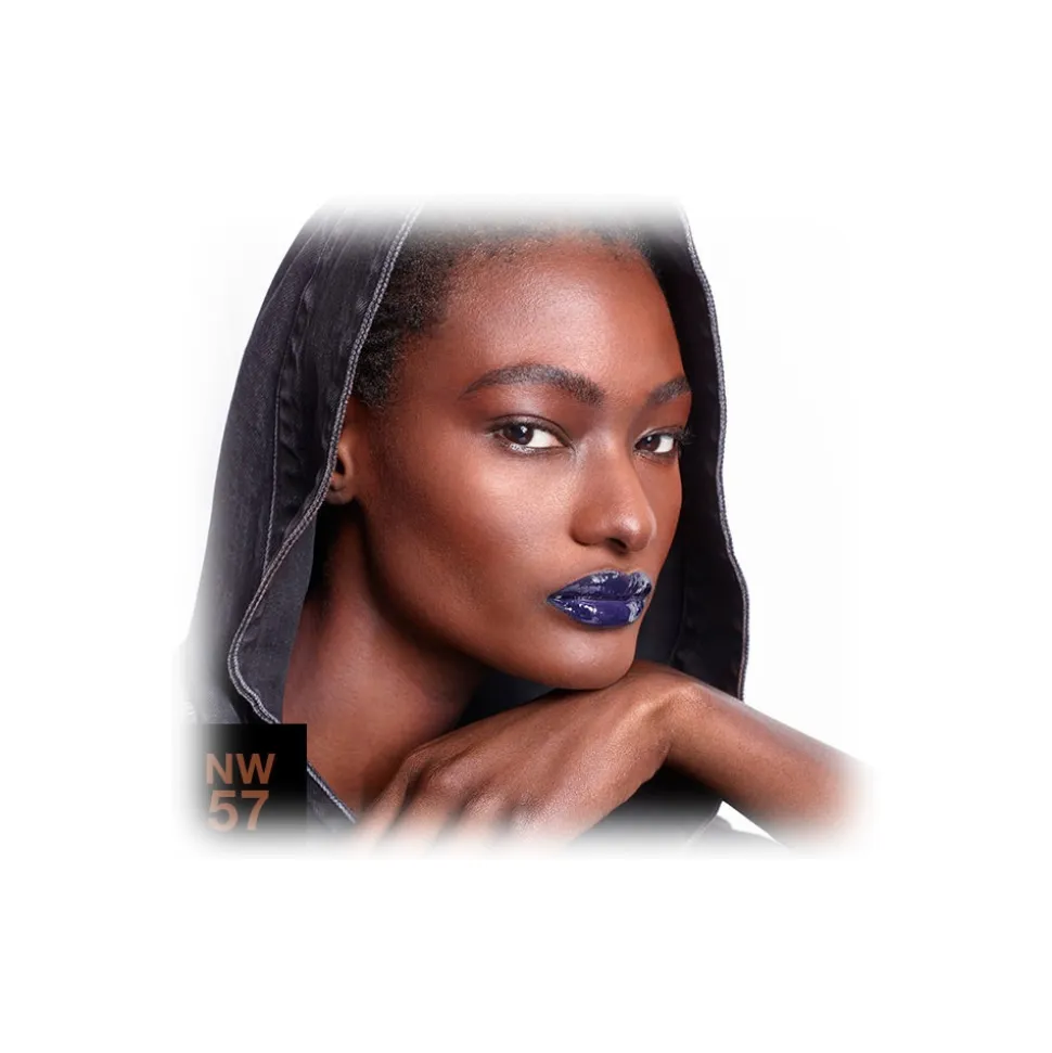 MAC Cosmetics - Studio Fix Fluid SPF 15 - Foundation - Luxury - Avvenice