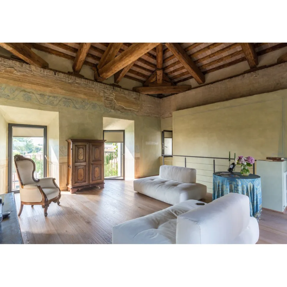 Massimago Wine Tower - Wine Tasting Experience - 5 Days 4 Nights - Avvenice