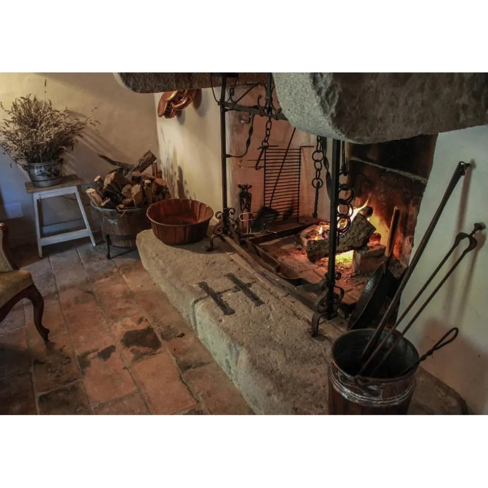 Massimago Wine Tower - Wine Tasting Experience - 4 Days 3 Nights - Avvenice