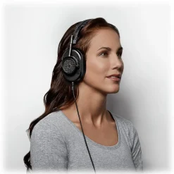 Master & Dynamic - MH40 - Black Metal / Black Leather - Premium High Quality and Performance Over-Ear Headphones - Avvenice