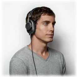 Master & Dynamic - MH40 - Gunmetal / Black Leather - Premium High Quality and Performance Over-Ear Headphones - Avvenice