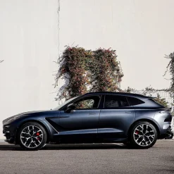 Monte Carlo Travel 1985 - Aston Martin DBX707 - Supercar - Monte-Carlo - Cannes - Exclusive Luxury - Avvenice