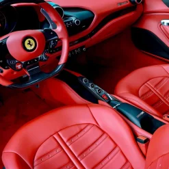 Monte Carlo Travel 1985 - Ferrari F8 Tributo - Supercar - Monte-Carlo - Cannes - Exclusive Luxury - Avvenice