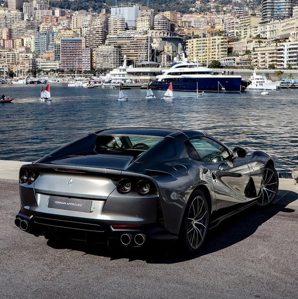 Monte Carlo Travel 1985 - Ferrari 812 GTS - Supercar - Monte-Carlo - Cannes - Exclusive Luxury - Avvenice