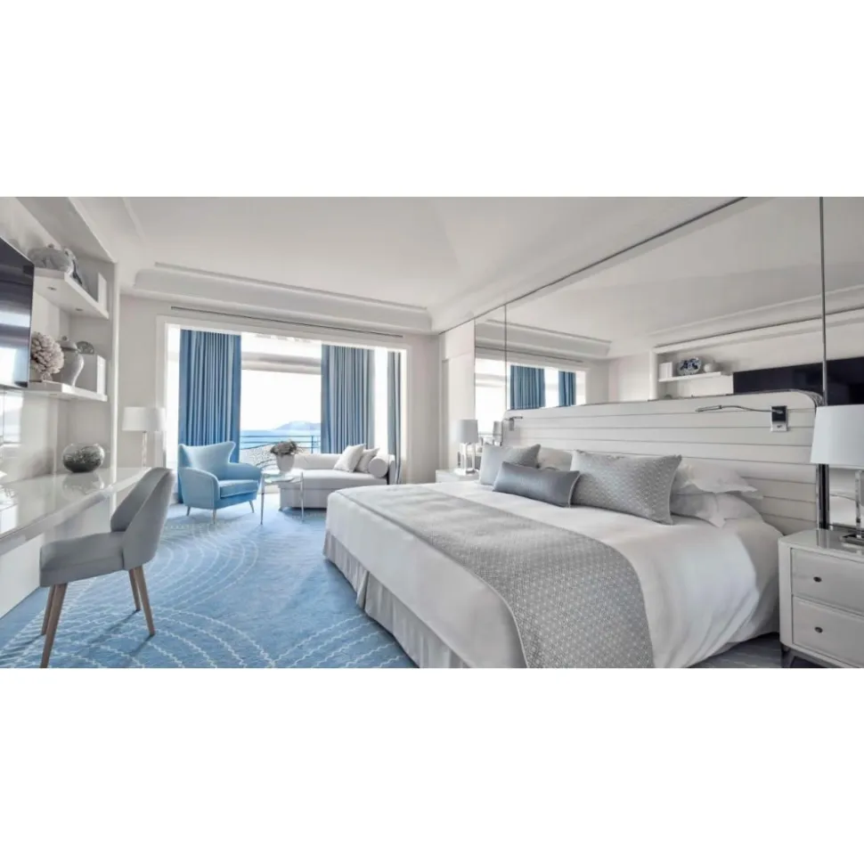 Monte Carlo Travel 1985 - Ferrari 812 GTS - Supercar - Monte-Carlo - Cannes - Exclusive Luxury - Avvenice