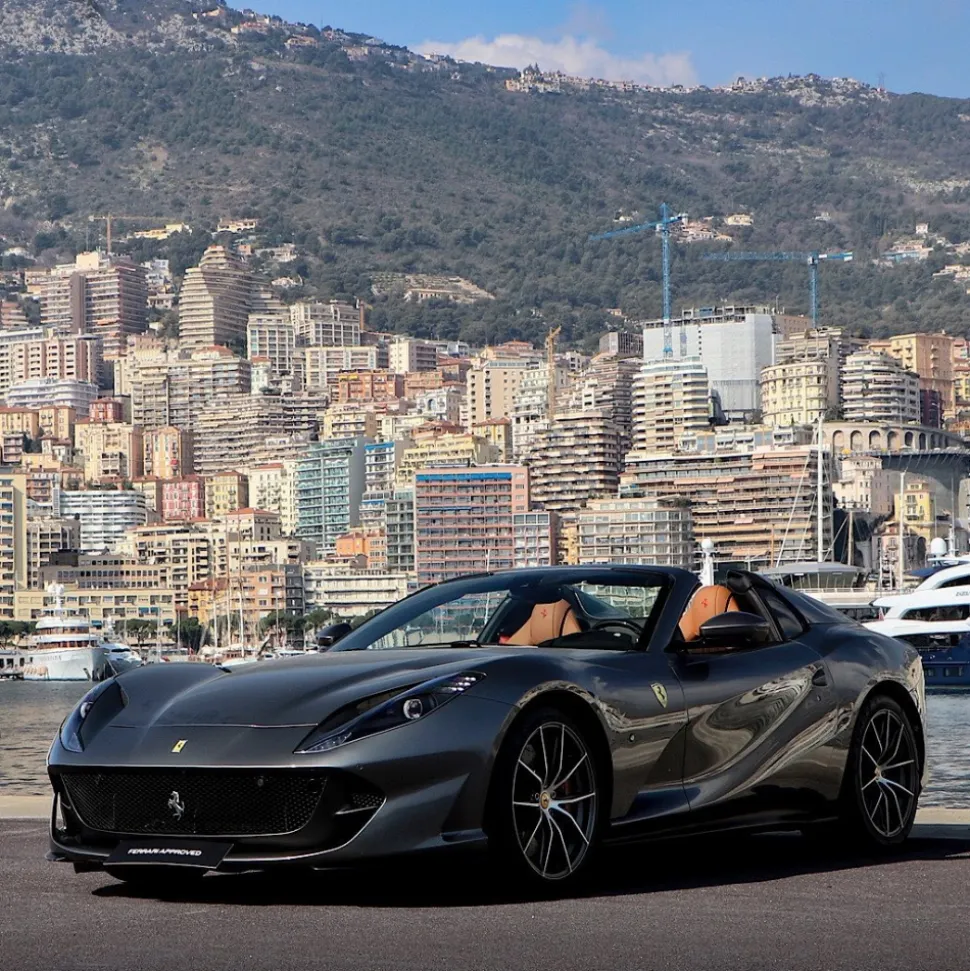 Monte Carlo Travel 1985 - Ferrari 812 GTS - Supercar - Monte-Carlo - Cannes - Exclusive Luxury - Avvenice