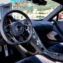 Monte Carlo Travel 1985 - McLaren 675LT - Supercar - Monte-Carlo - Cannes - Exclusive Luxury - Avvenice