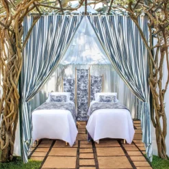 Monte Carlo Travel 1985 - Yacht Excursion - Cannes to D'Antibes - Hotel of Cap Eden Roc - Cannes - France - Exclusive Luxury - Avvenice