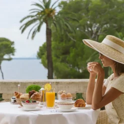 Monte Carlo Travel 1985 - Yacht Excursion - St Tropez Islands - Côte d'Azur - France - Exclusive Luxury - Avvenice