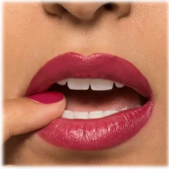 Nee Make Up - Milano - Matte Lipstick Tibetan Red 155 - Matte Lipstick - Lips - Professional Make Up - Avvenice