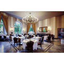 Park Hotel Villa Pacchiosi - Discovering Parma - 3 Days 2 Nights - Junior Suite - Avvenice