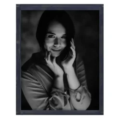 Polaroid Originals - B&W Film for 8x10 - Black Frame - Film for Polaroid Originals 8x10 Cameras - Avvenice