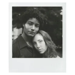 Polaroid Originals - B&W Film for SX-70 - Classic White Frame - Film for Polaroid Originals SX-70 Cameras - Avvenice