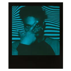 Polaroid Originals - Blue Film for 600 Duochrome - Black Frame - Film for Polaroid Originals 600 Cameras - OneStep 2 - Avvenice