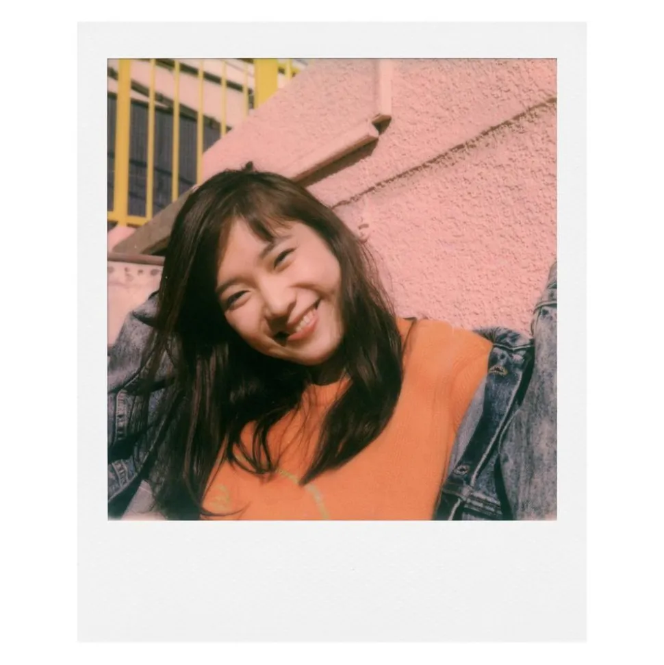 Polaroid Originals - Color Film for 600 - Classic White Frame - Film for Polaroid Originals 600 Cameras - OneStep 2 - Avvenice