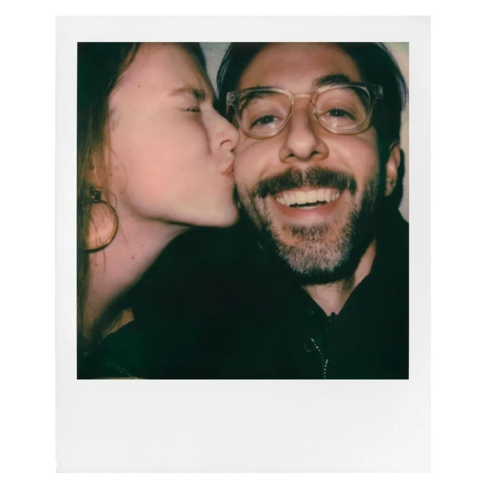 Polaroid Originals - Color Film for 600 - Classic White Frame - Film for Polaroid Originals 600 Cameras - OneStep 2 - Avvenice